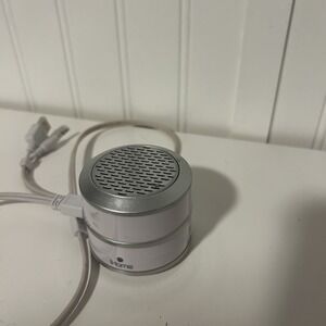 iHome iM59WC Rechargeable Color Changing Mini Speaker (White)